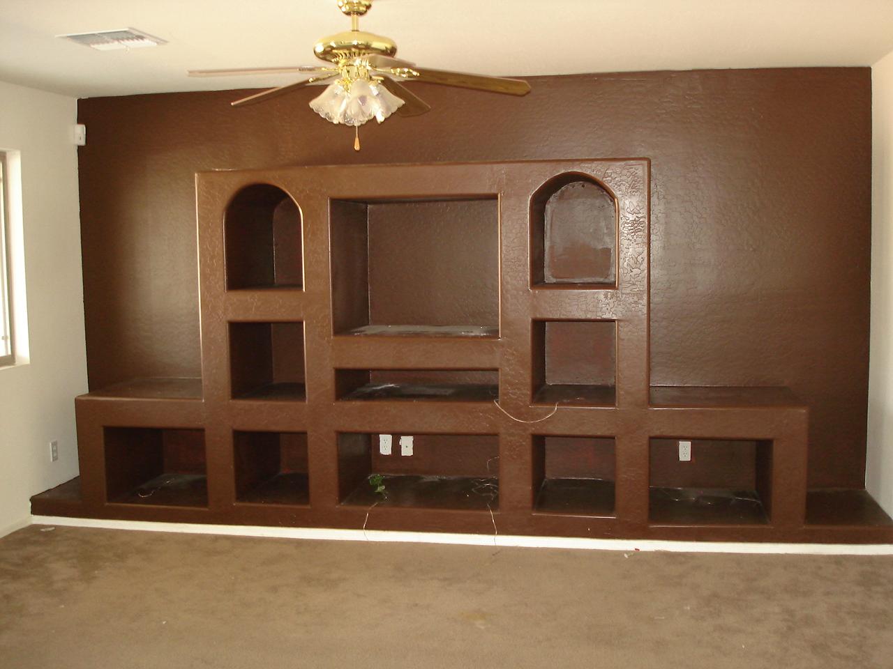 8504 West Payson Road Tolleson, AZ 85353 - Photo 4 of 6 Family Room Media Niche