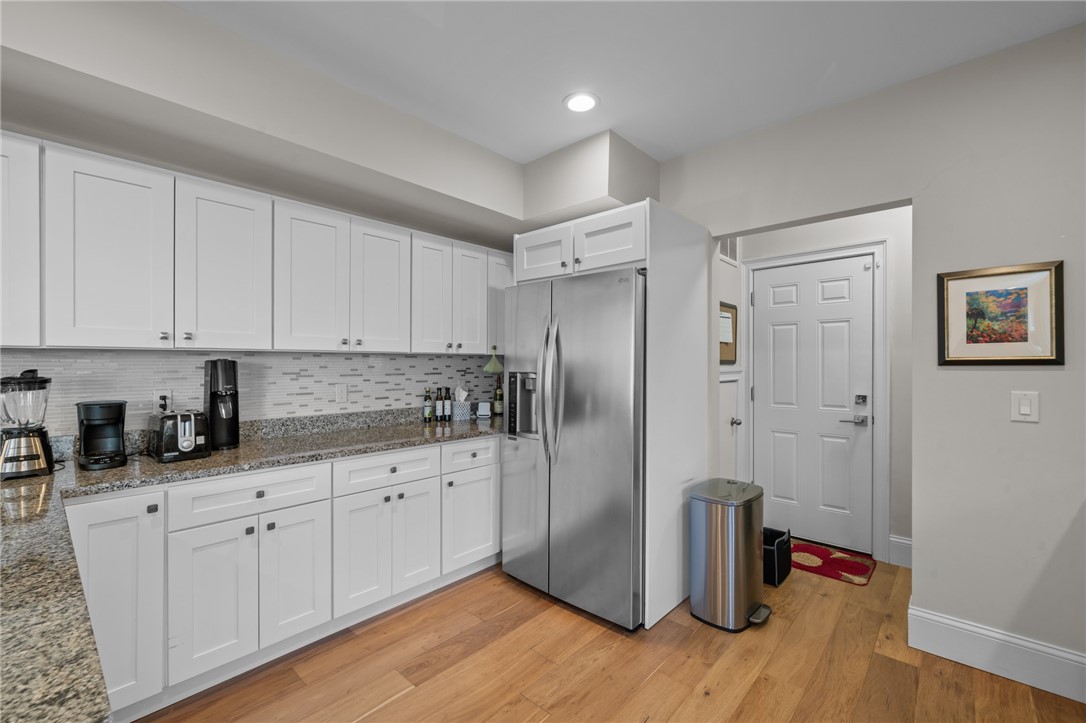 12 University Avenue Providence, RI 02906 - Photo 22 of 44
