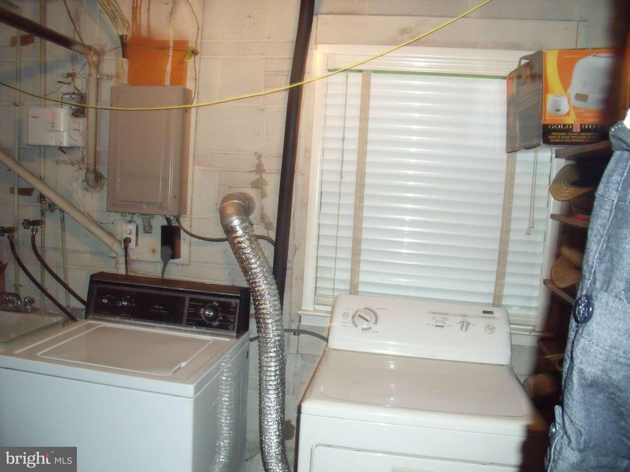 6519 Rivington Road Springfield, VA 22152 - Photo 21 of 22 Interior (General)