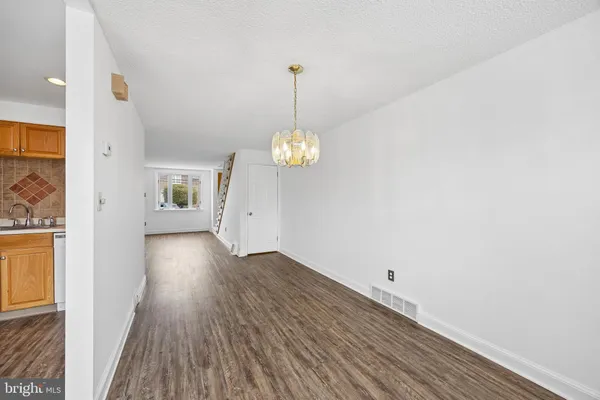 $235,000 | 924 Fairfax Road, Drexel Hill, PA 19026