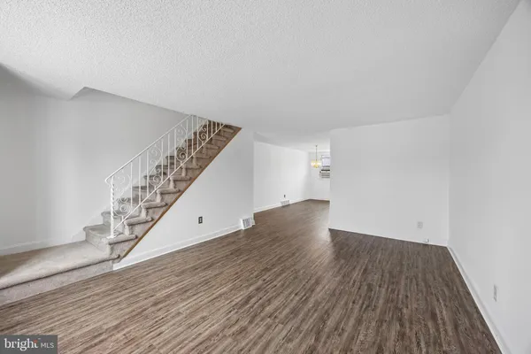 $235,000 | 924 Fairfax Road, Drexel Hill, PA 19026