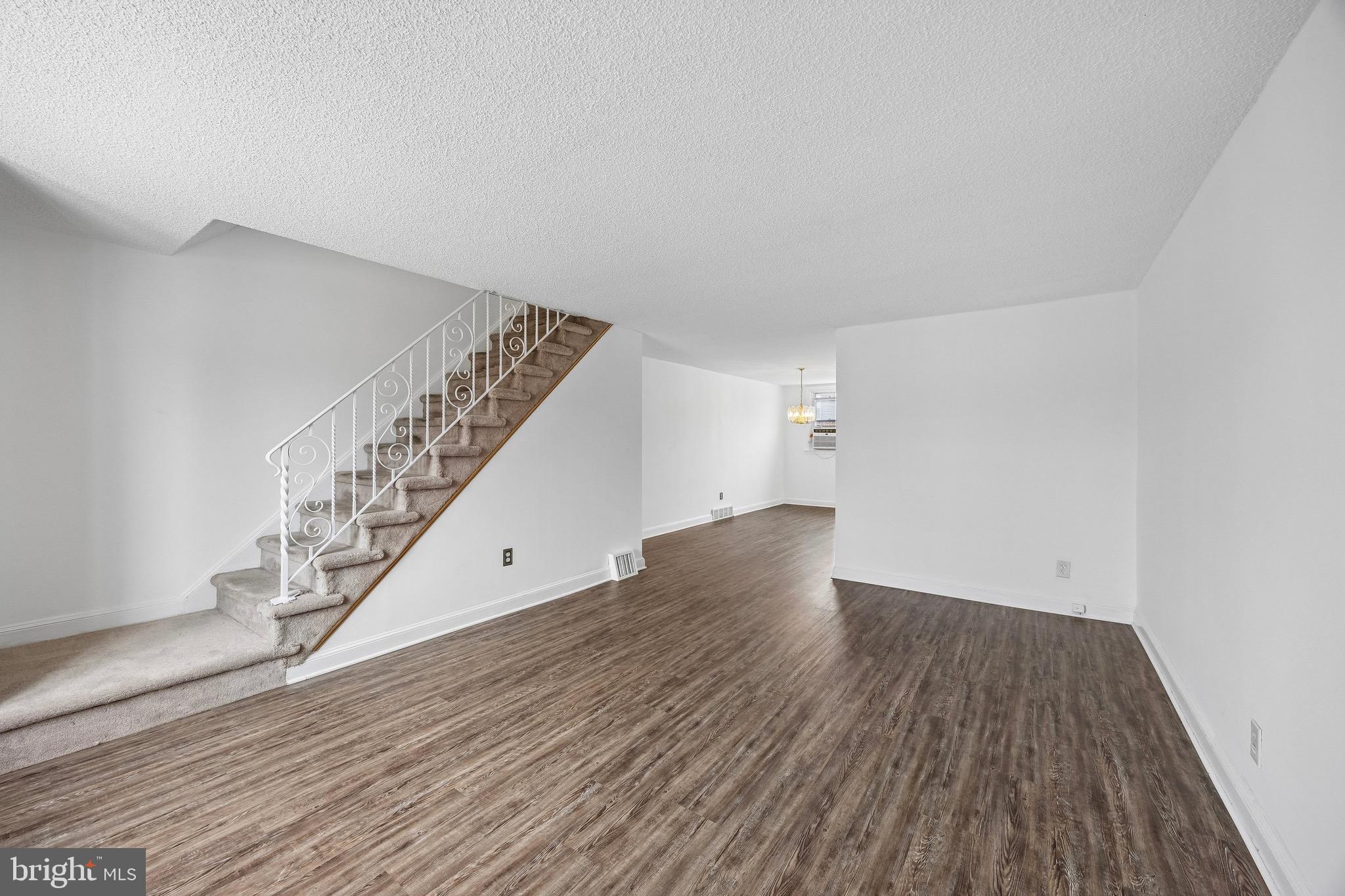 924 Fairfax Road Drexel Hill, PA 19026 - Photo 3 of 26