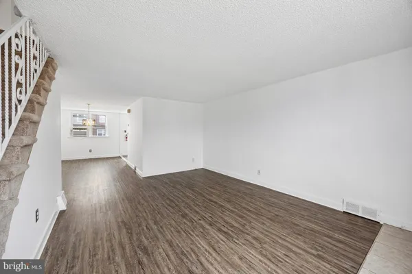 $235,000 | 924 Fairfax Road, Drexel Hill, PA 19026