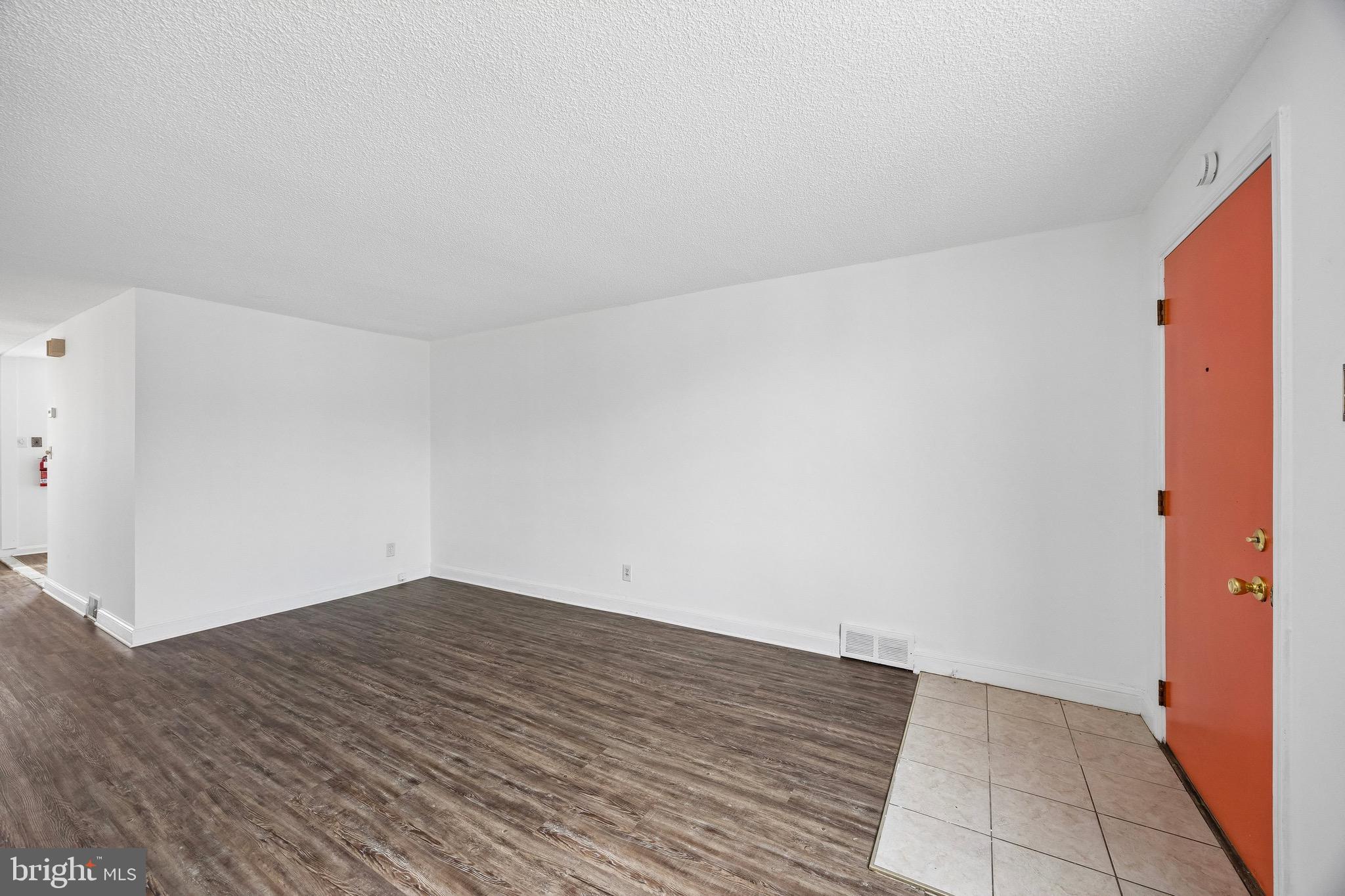 924 Fairfax Road Drexel Hill, PA 19026 - Photo 6 of 26