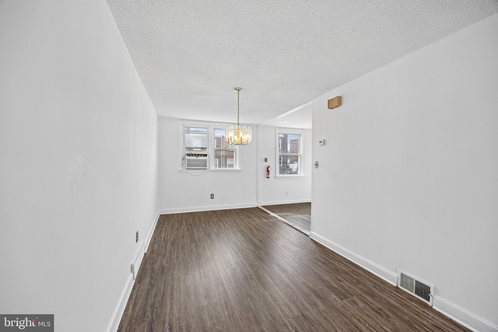 924 Fairfax Road Drexel Hill, PA 19026 - Photo 10 of 26