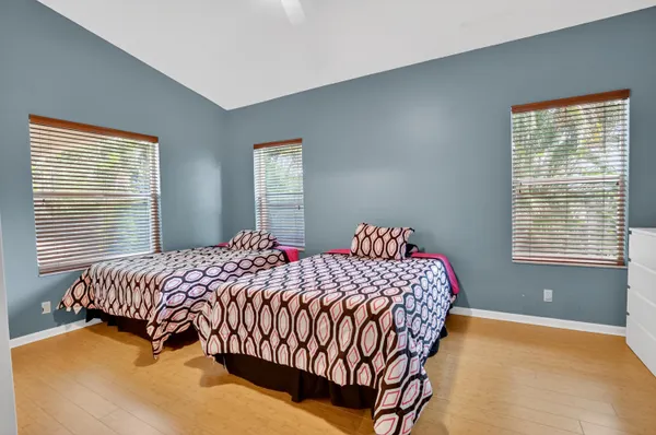 $8,500 | 3511 Northwest 4th Avenue, Boca Raton, FL 33431