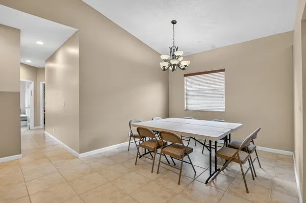 $8,500 | 3511 Northwest 4th Avenue, Boca Raton, FL 33431