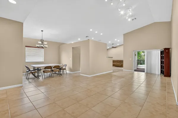 $8,500 | 3511 Northwest 4th Avenue, Boca Raton, FL 33431