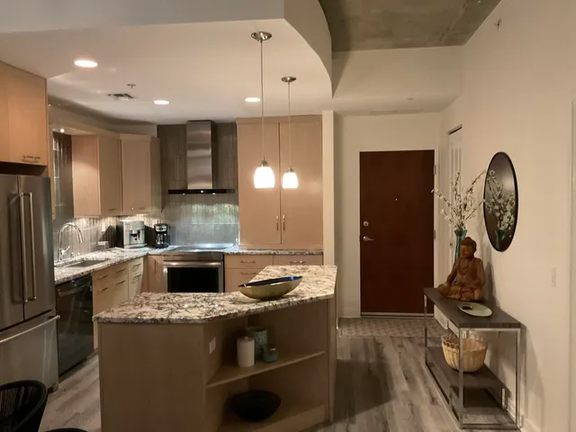 $3,600 | 300 South Australian Avenue, Unit 328, West Palm Beach, FL 33401