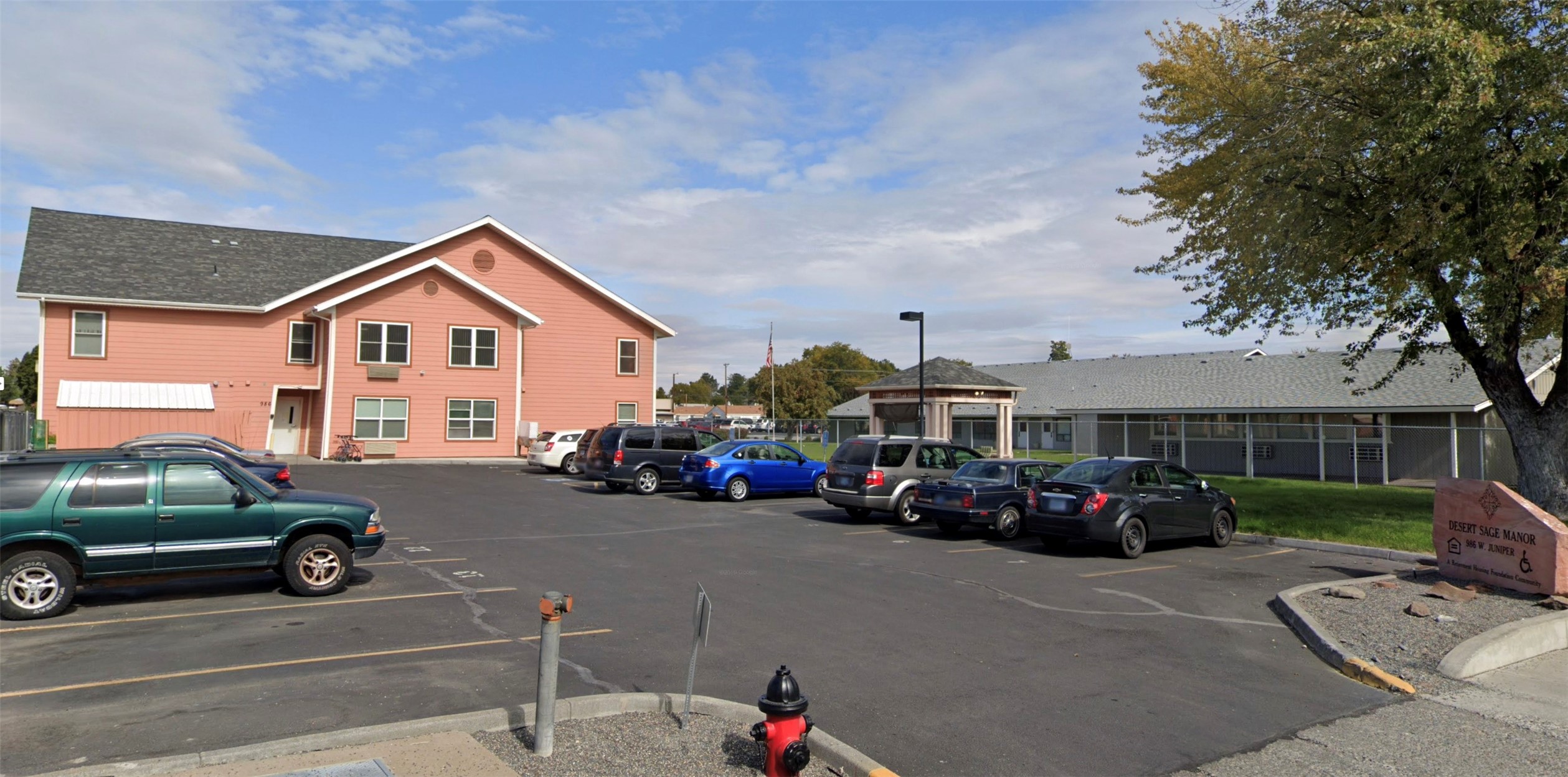 986 West Juniper Avenue Hermiston, OR 97838 - Photo 1 of 10