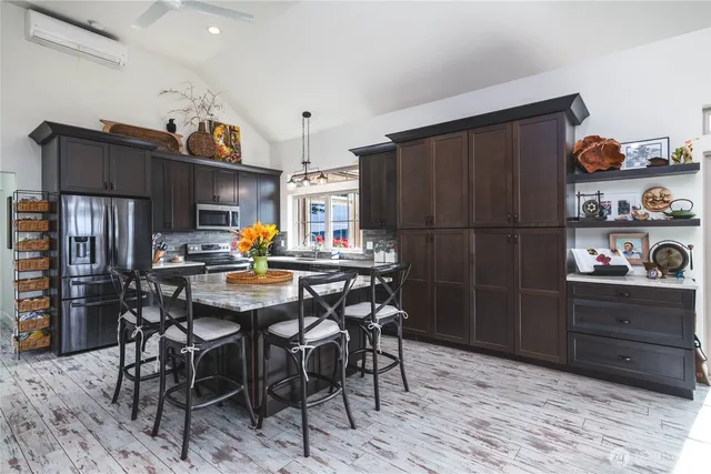 $2,595,000 | 11 Eagles Nest Drive, La Conner, WA 98257