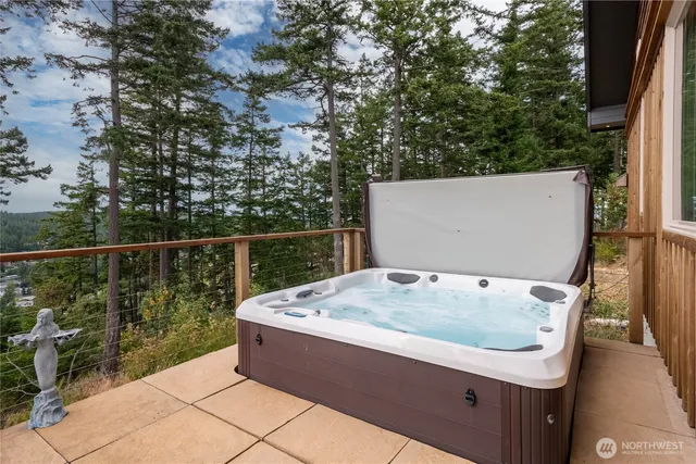 $2,595,000 | 11 Eagles Nest Drive, La Conner, WA 98257