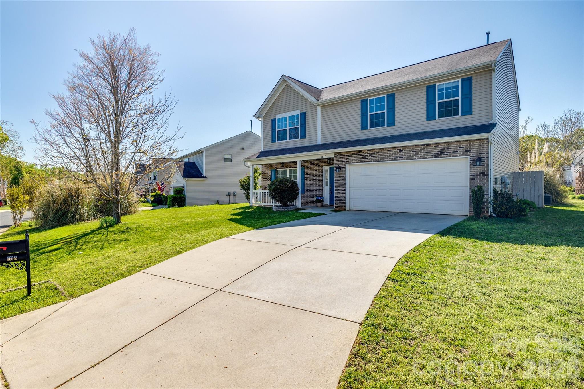 1612 Beleek Ridge Lane Clover, SC 29710 - Photo 3 of 27