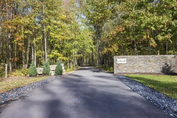 $5,750,000 | 6941 Youngren Road, Three Oaks, MI 49128