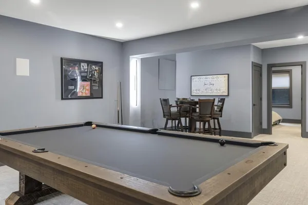 $5,750,000 | 6941 Youngren Road, Three Oaks, MI 49128