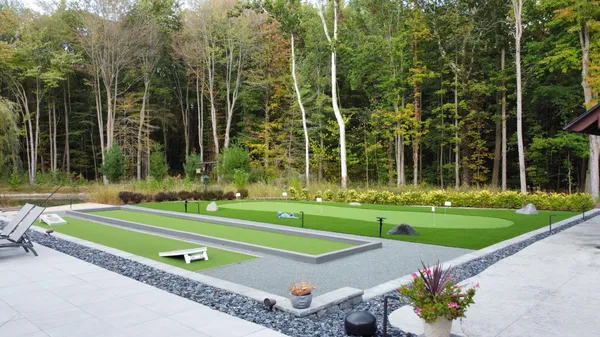 $5,750,000 | 6941 Youngren Road, Three Oaks, MI 49128