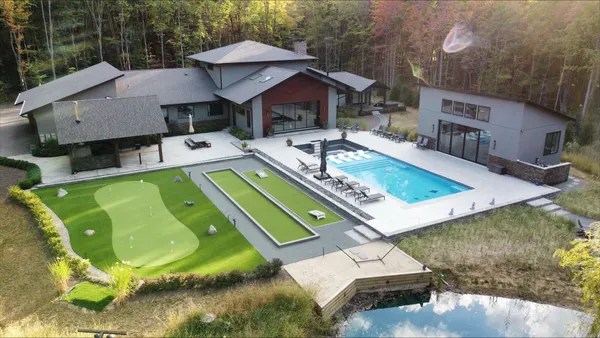 $5,750,000 | 6941 Youngren Road, Three Oaks, MI 49128
