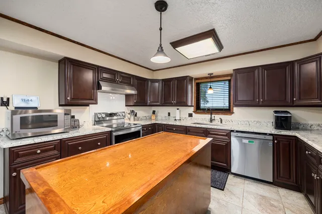 $799,000 | 14793 County Road 272, East Bernard, TX 77435