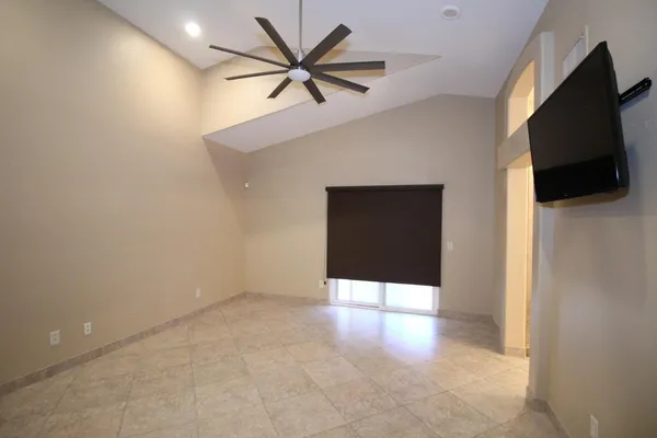 $2,195 | 5437 West Bluefield Avenue, Glendale, AZ 85308