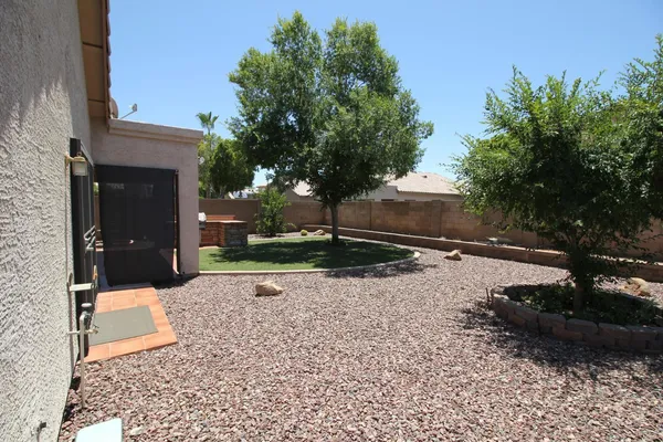 $2,195 | 5437 West Bluefield Avenue, Glendale, AZ 85308