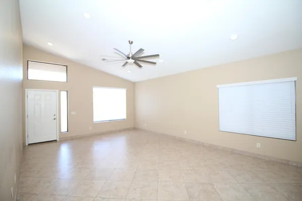 $2,195 | 5437 West Bluefield Avenue, Glendale, AZ 85308