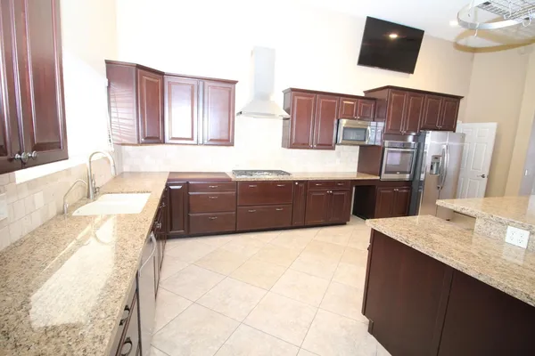 $2,195 | 5437 West Bluefield Avenue, Glendale, AZ 85308
