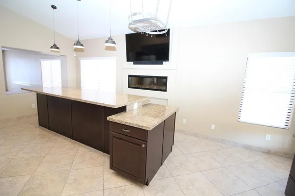 $2,195 | 5437 West Bluefield Avenue, Glendale, AZ 85308