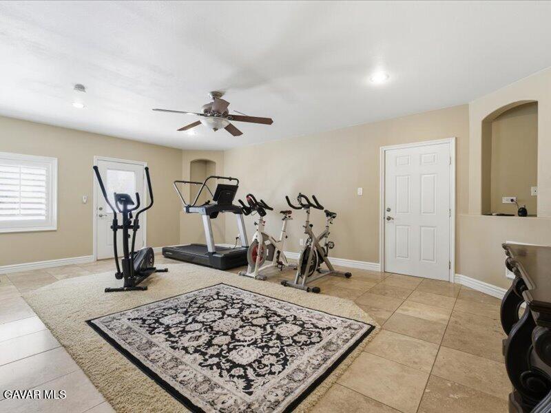 4107 Paddock Way Lancaster, CA 93536 - Photo 22 of 49 a view of a room with gym equipment