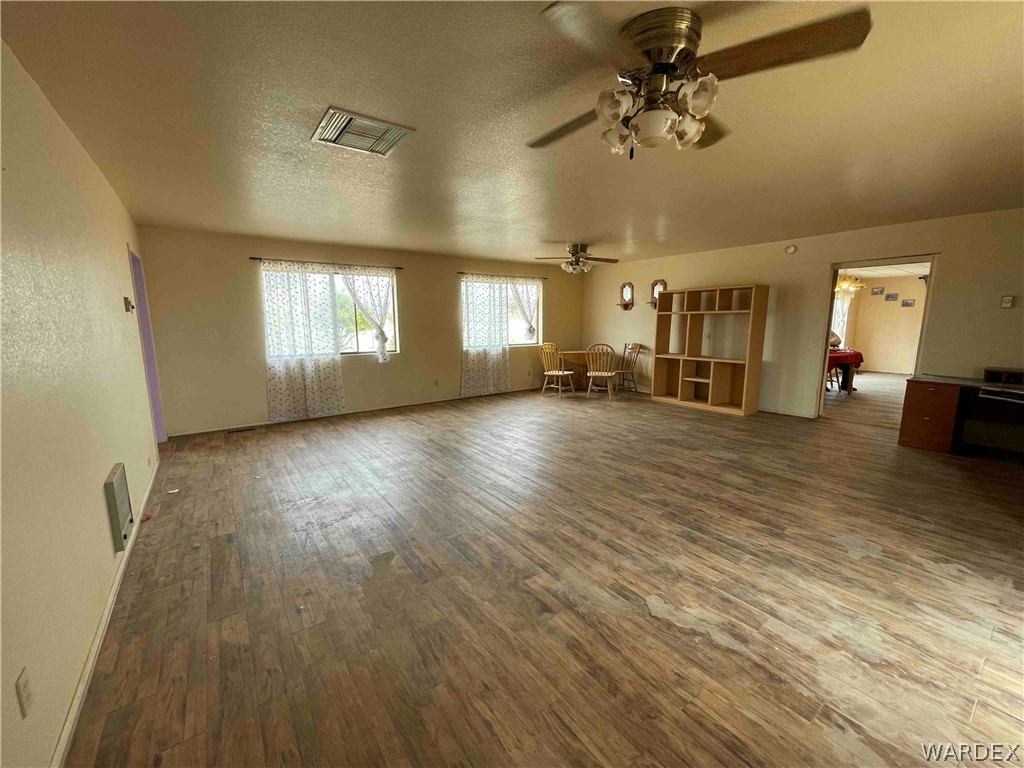 3825 Santa Cruz Road Golden Valley, AZ 86413 - Photo 3 of 13