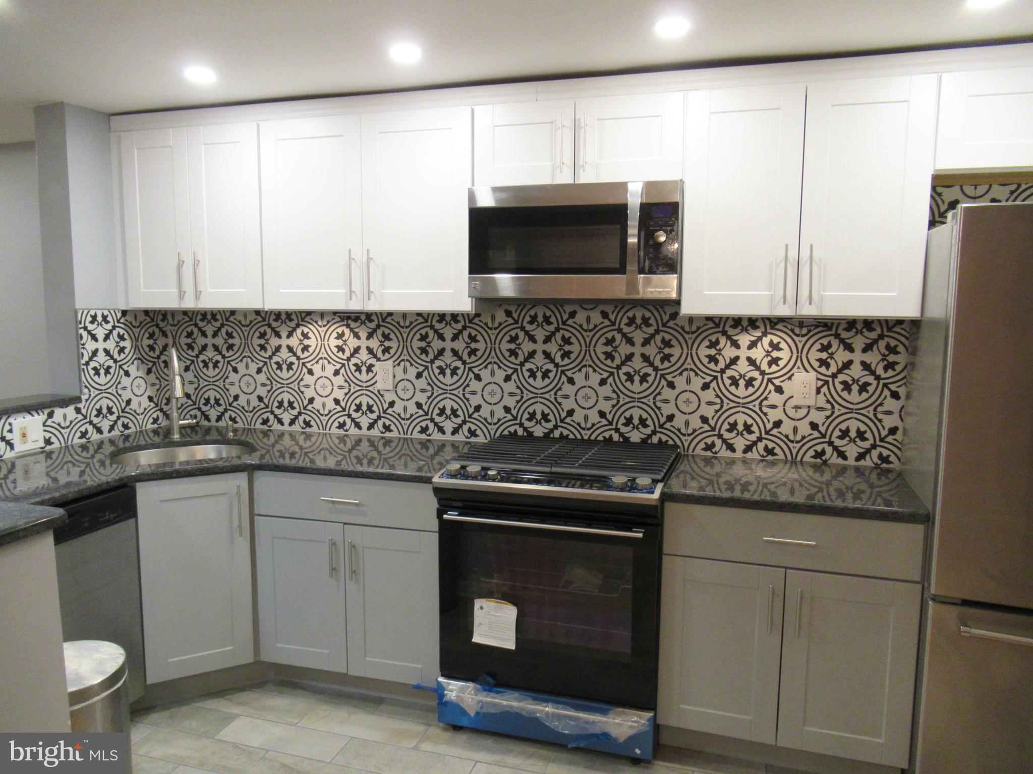 136 Golf Road Darby, PA 19023 - Photo 11 of 23