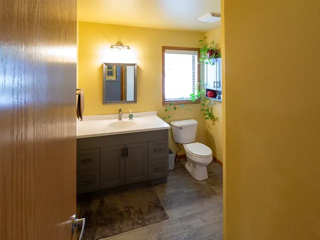 $419,000 | 1204 Enterprise Drive, Verona, WI 53593