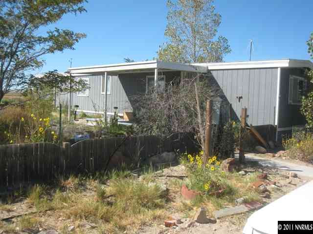 6263 Jacobs Road Fallon, NV 89406 - Photo 2 of 13 a view of a small yard