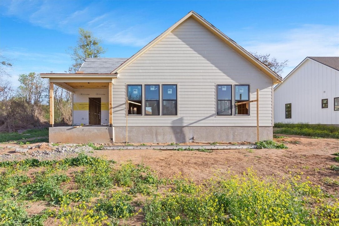 5208 Bogey Lane Waco, TX 76708 - Photo 4 of 5 a front view of a house with a yard