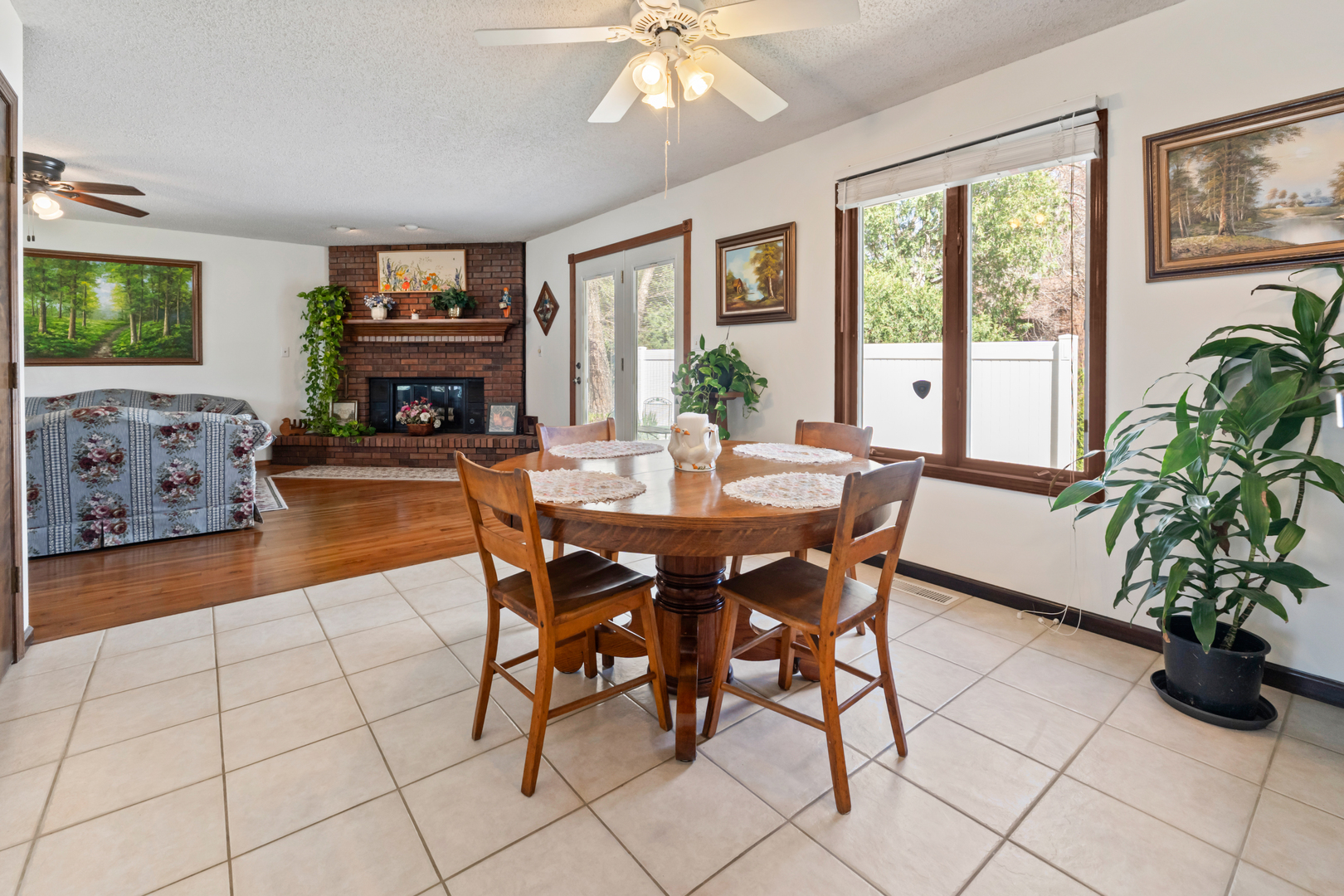 1908 Woodfield Road Champaign, IL 61822 - Photo 25 of 55