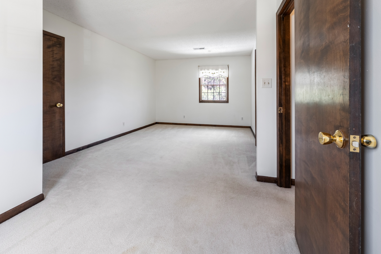 1908 Woodfield Road Champaign, IL 61822 - Photo 42 of 55