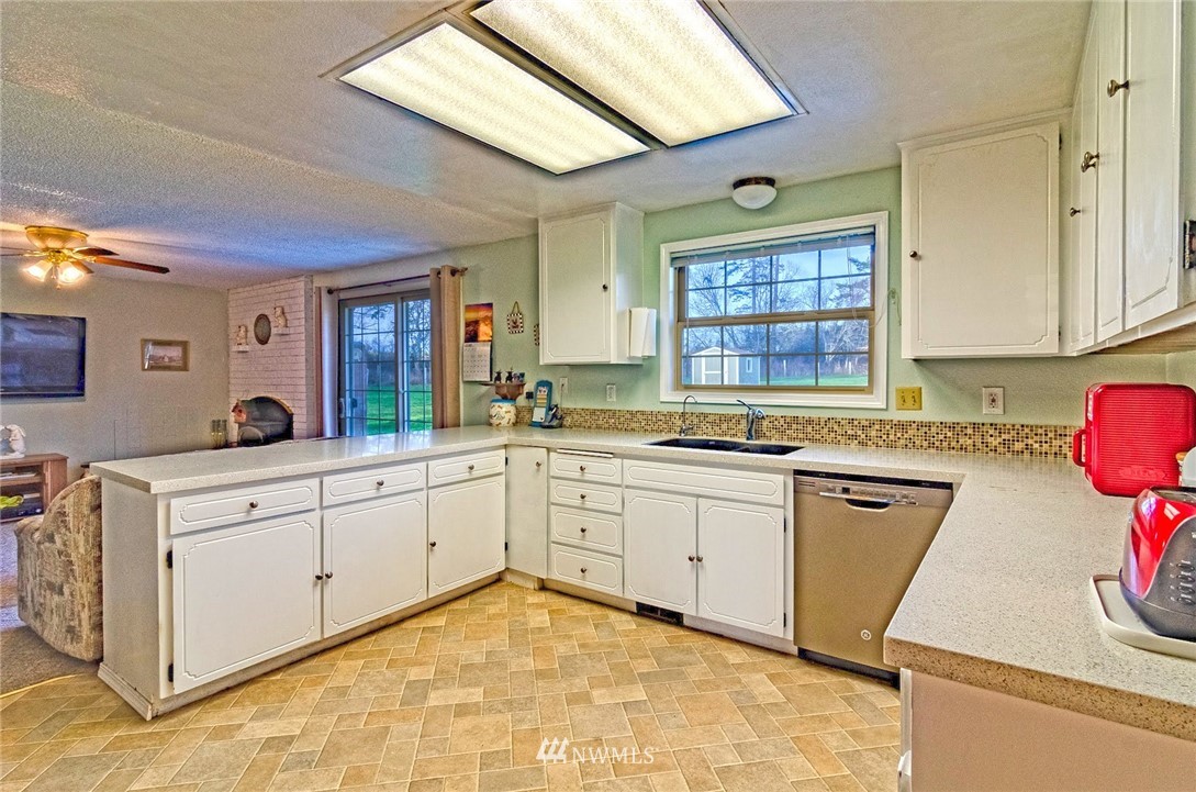 664 Fort Casey Road Coupeville, WA 98239 - Photo 12 of 24 Gallery Image 12