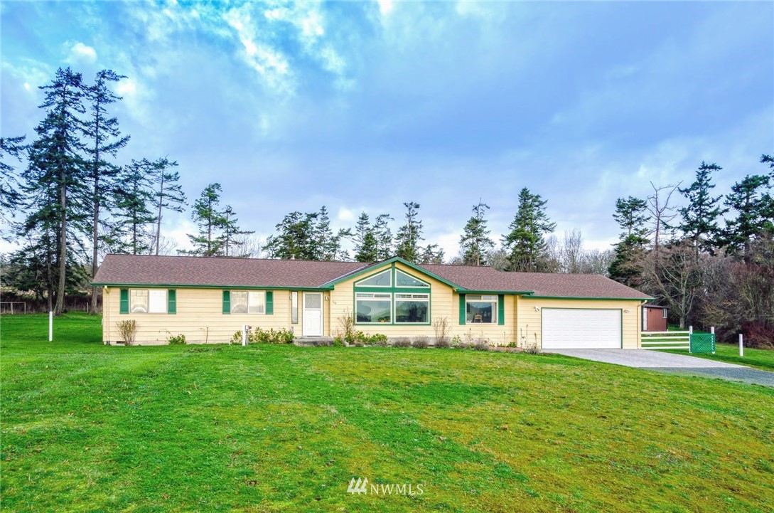 664 Fort Casey Road Coupeville, WA 98239 - Photo 5 of 24 Gallery Image 5