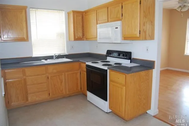 $1,300 | 148 North 3rd Street, Unit C, Rio Vista, CA 94571