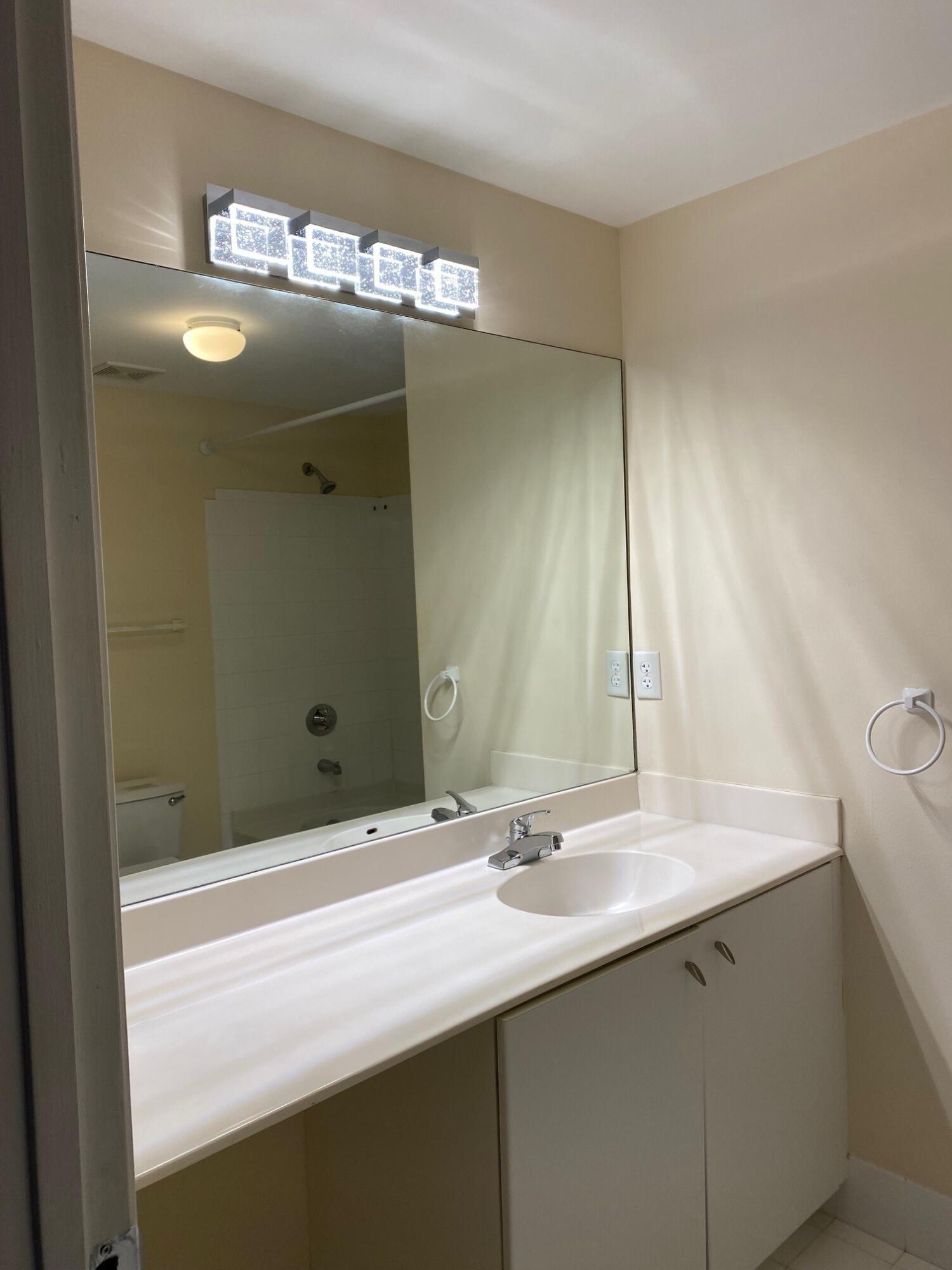 5960 West Sample Road, Unit 208 Coral Springs, FL 33067 - Photo 6 of 11 bath3