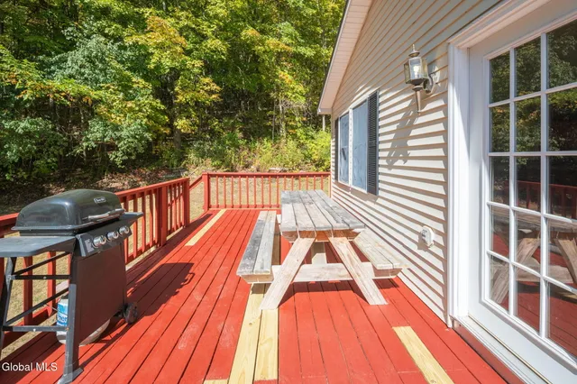 $299,900 | 309 Carrera Lane, Middle Granville, NY 12849