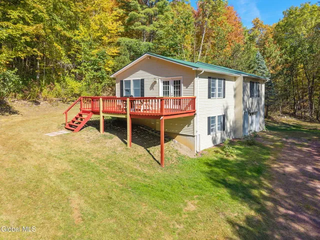 $299,900 | 309 Carrera Lane, Middle Granville, NY 12849