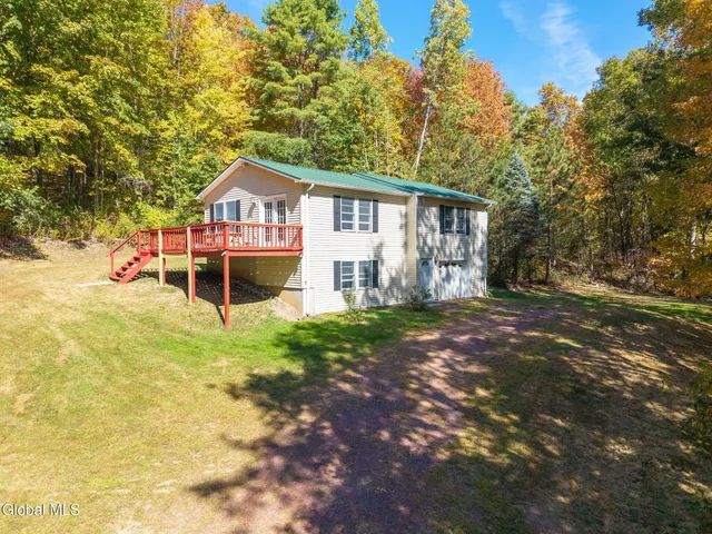 $299,900 | 309 Carrera Lane, Middle Granville, NY 12849