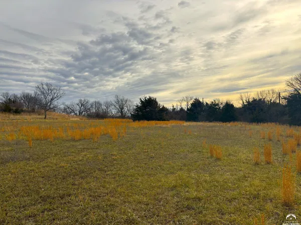 $97,500 | 1200 Southeast Stanley Road, Tecumseh, KS 66542