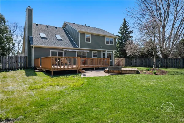 $550,000 | 2S904 Heritage Glen Court, Batavia, IL 60510