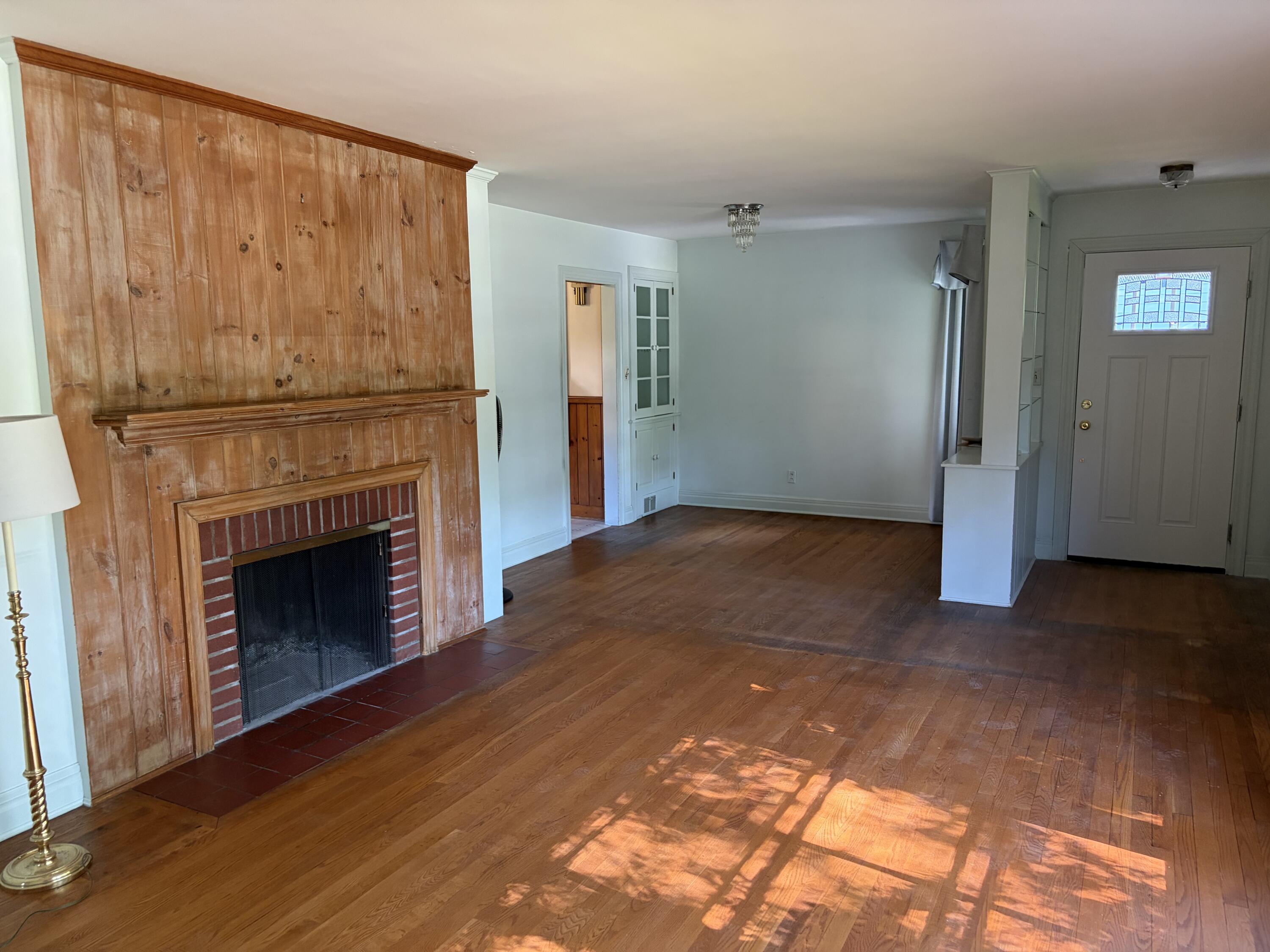 33 Morrison Avenue Plattsburgh, NY 12901 - Photo 4 of 29
