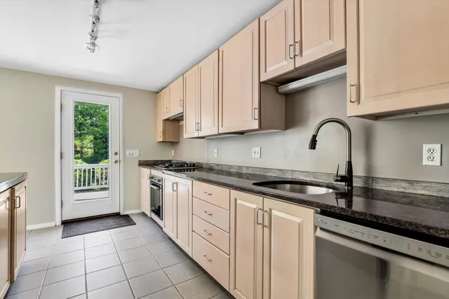 $799,000 | 17 Claus Way, Marstons Mills, MA 02648