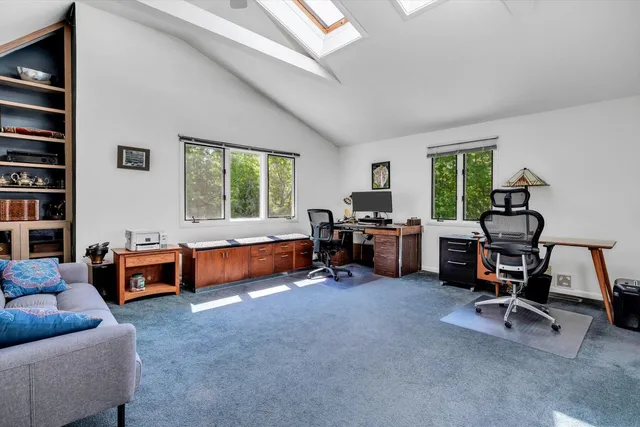 $799,000 | 17 Claus Way, Marstons Mills, MA 02648