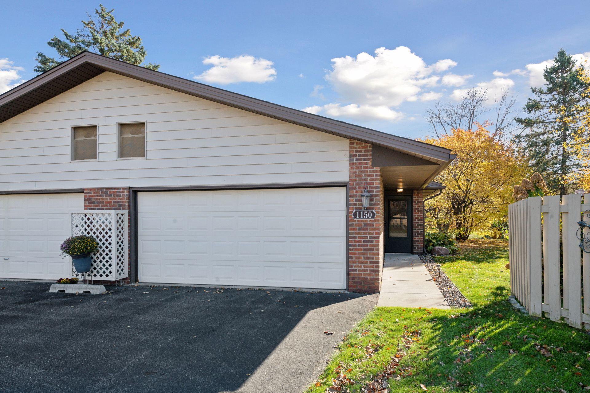 1150 Black Oaks Lane North Plymouth, MN 55447 - Photo 2 of 29