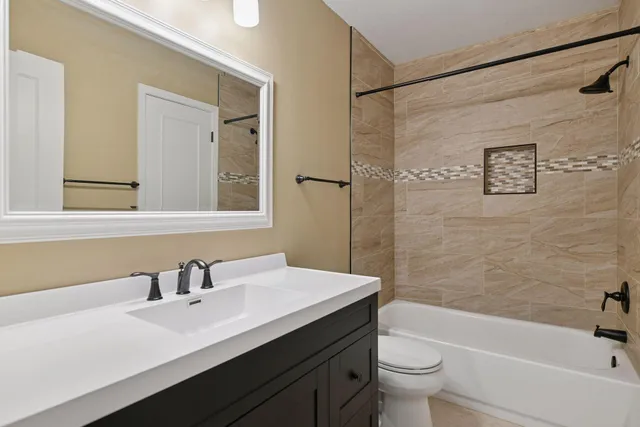 $325,000 | 1150 Black Oaks Lane North, Plymouth, MN 55447