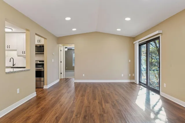 $325,000 | 1150 Black Oaks Lane North, Plymouth, MN 55447